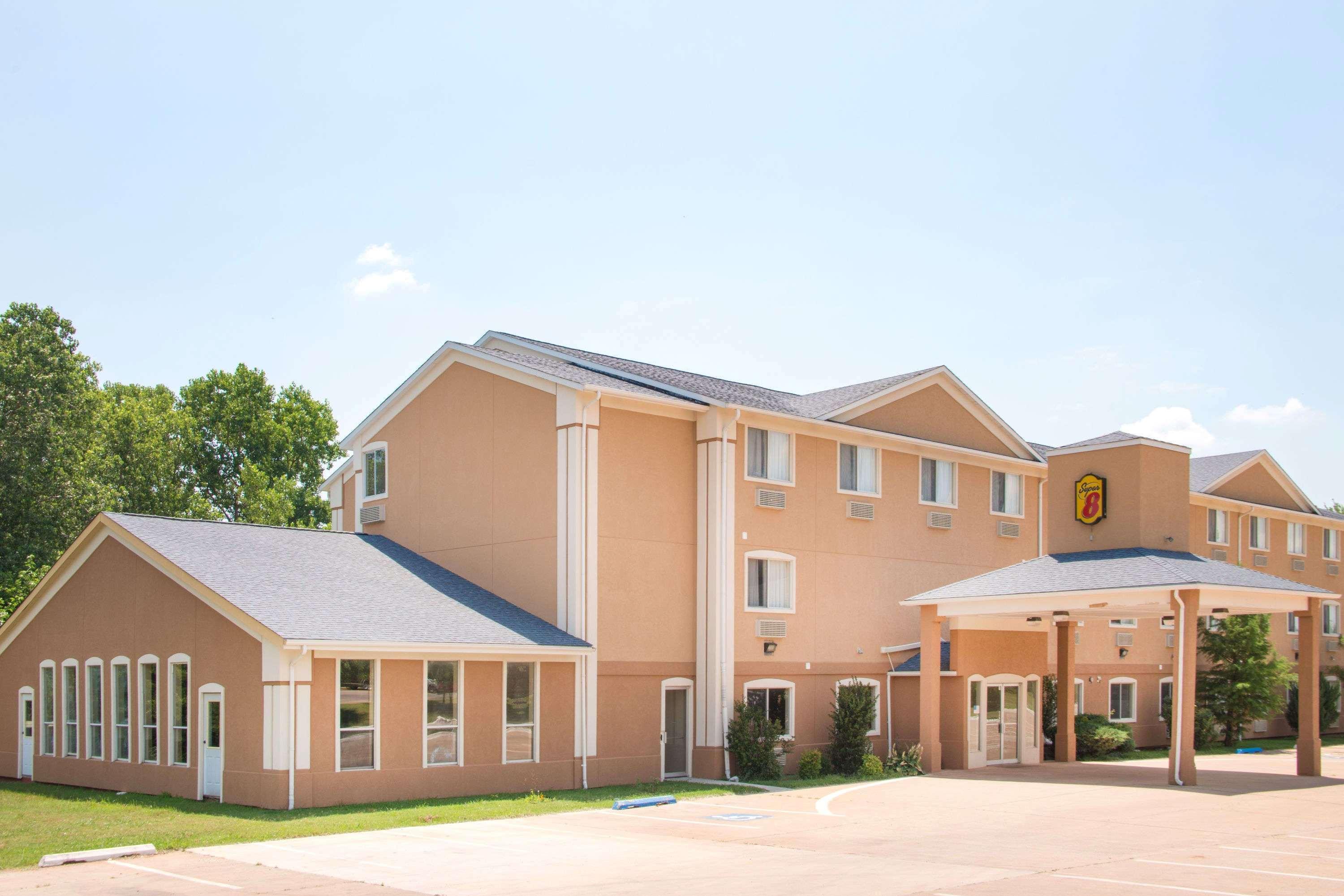 Hotel Super 8 By Wyndham Perry Exterior foto